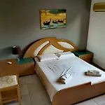 Apartman Faneromeni Court