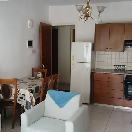 公寓 华纳乐蒙妮科特酒店 *