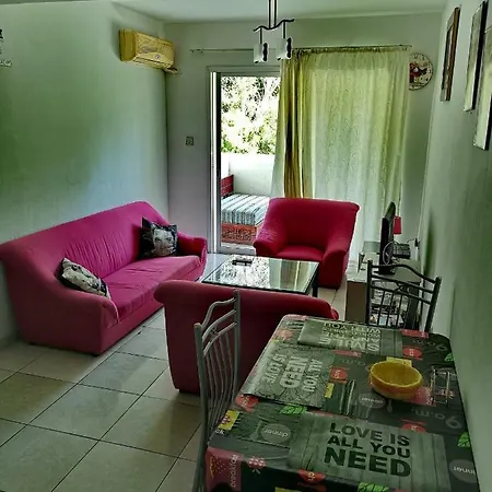 公寓 华纳乐蒙妮科特酒店 Paphos