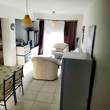Faneromeni Court Apartamento Pafos