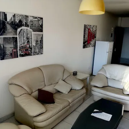 华纳乐蒙妮科特酒店 公寓 Paphos