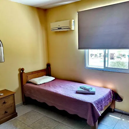 公寓 华纳乐蒙妮科特酒店 Paphos