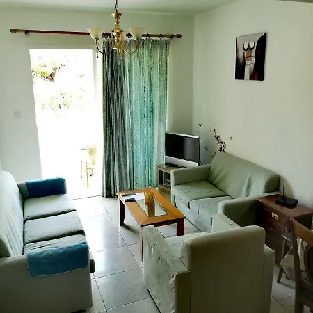 华纳乐蒙妮科特酒店 公寓 Paphos