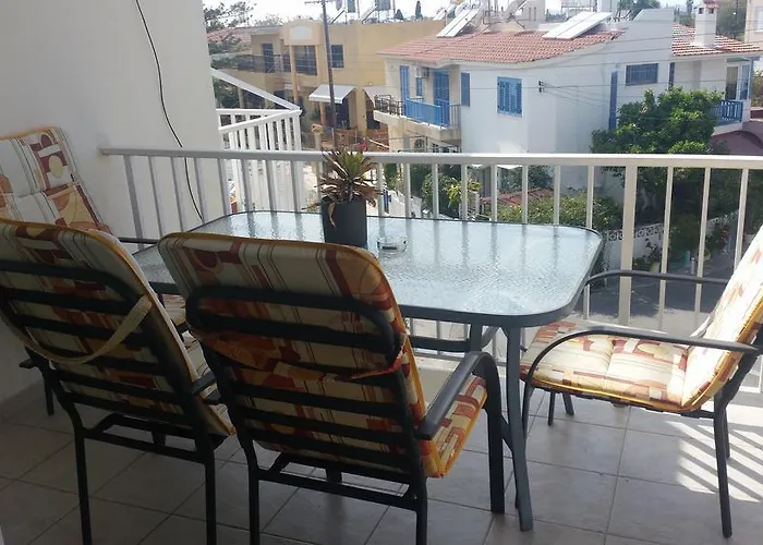 Faneromeni Court * Paphos