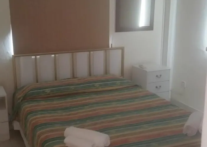 Apartamento Faneromeni Court Paphos
