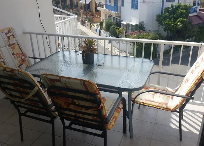 Faneromeni Court Apartman Paphos