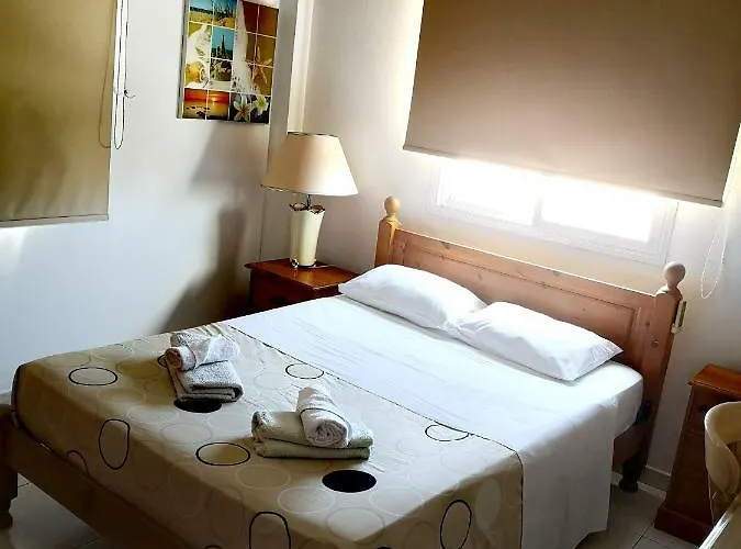 Faneromeni Court Apartman Paphos